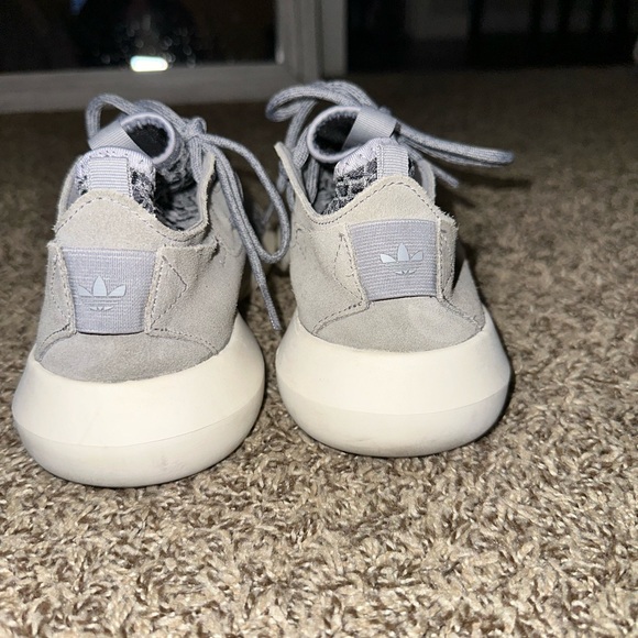 Women’s adidas shoes size 8 - Picture 5 of 8